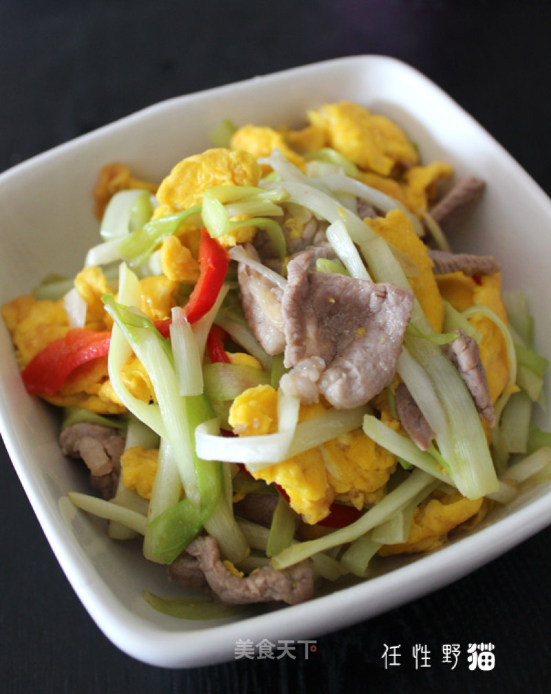 Simple and Quick Homemade Stir-fry-fried Lean Meat with Eggs and Chives recipe