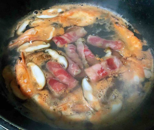 Shrimp, Fatty Lamb and Vegetable Noodles recipe