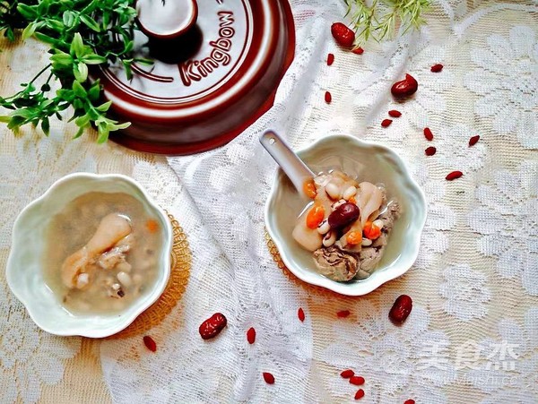 Pork Knuckle and Oyster Black Eyebrow Soup recipe