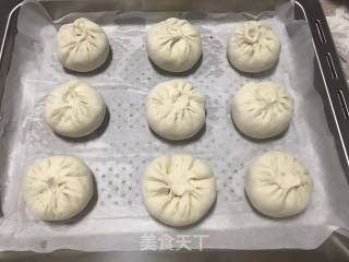 Pork Buns with Mushroom Sauce recipe