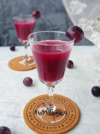 Freshly Squeezed Grape Juice recipe