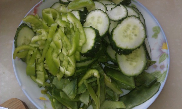 Stir-fried Cucumber Slices recipe