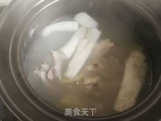 Bamboo Fungus and Wolfberry Pork Ribs Soup recipe