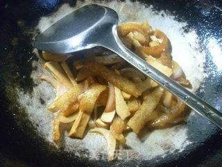 Fried Onion Skin and Fragrant Dry recipe