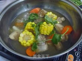 [winter Healthy Vegetables] Calcium Supplement and Moisturizing Soup---flower Mushroom and Corn Ribs Soup recipe