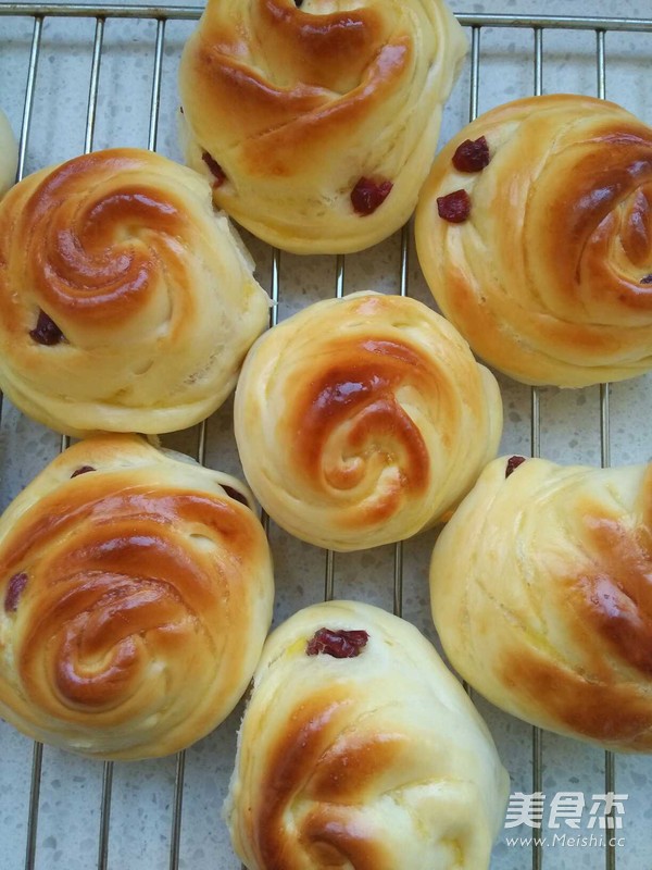 Rose Buns recipe