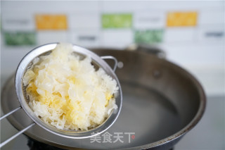 Jellyfish Mixed with Fresh White Fungus recipe