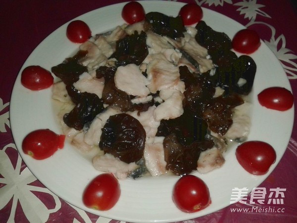 Fried Fish Fillet with Black Fungus recipe