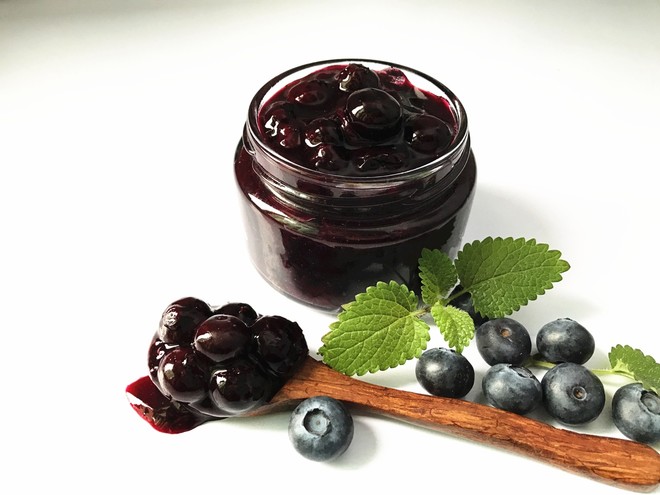 Popped Large-grain Blueberry Sauce recipe