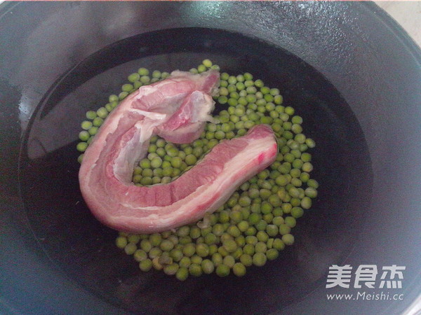 Stir-fried Pork Belly with Beans recipe