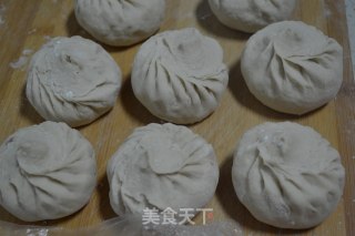 Radish and Sea Rice Buns recipe