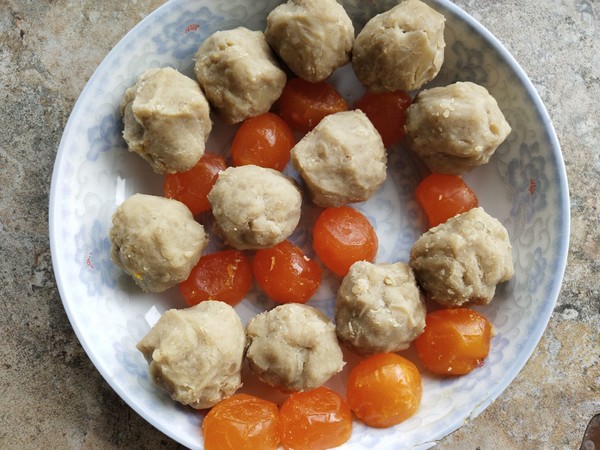 Mooncake with Lotus Seed Paste and Egg Yolk recipe