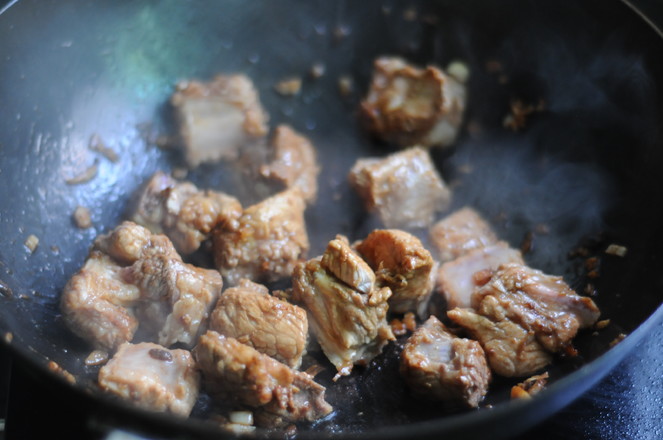 Stir-fried Pork Ribs with Blood Cake recipe