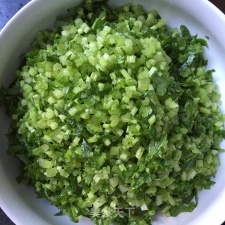 Pickled Mustard with Celery Seedlings recipe