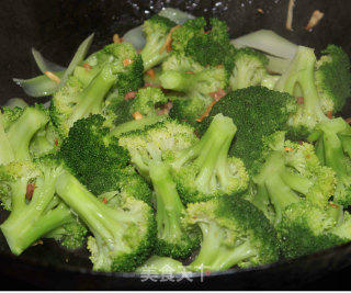 Three-spice Broccoli, Healthy, Delicious and Easy to Learn, Add Some Green to The Table~ recipe