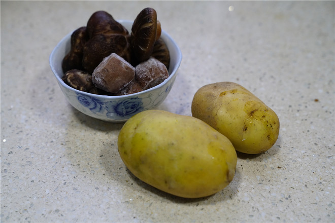 Mushroom Potato Boiled Meatballs recipe