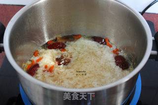 Red Dates and Wolfberry Boiled Sweet Rice Wine recipe