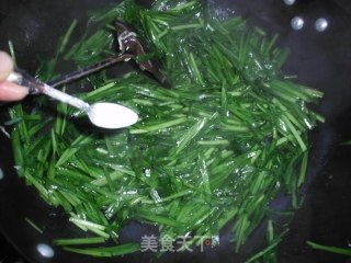 Scrambled Eggs with Leek recipe