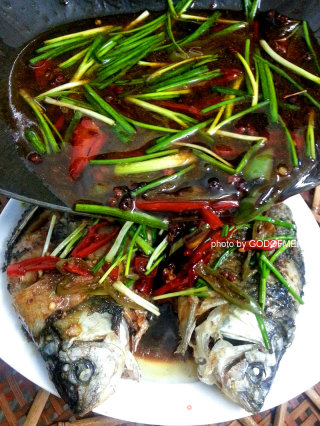 Messy Fish ~ Crucian Carp with Spicy Braised Sauce recipe