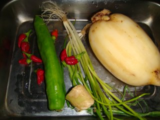 Spicy Stir-fried Lotus Root with Bean Drum recipe