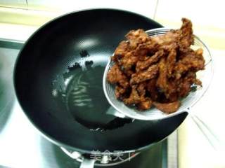 【flying Birds and Beasts】——"fried and Cooked Rose Robe Meat" recipe