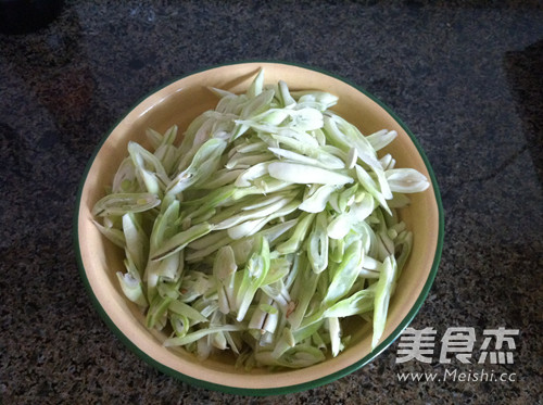 Braised Sea Cucumber with Kidney Beans recipe