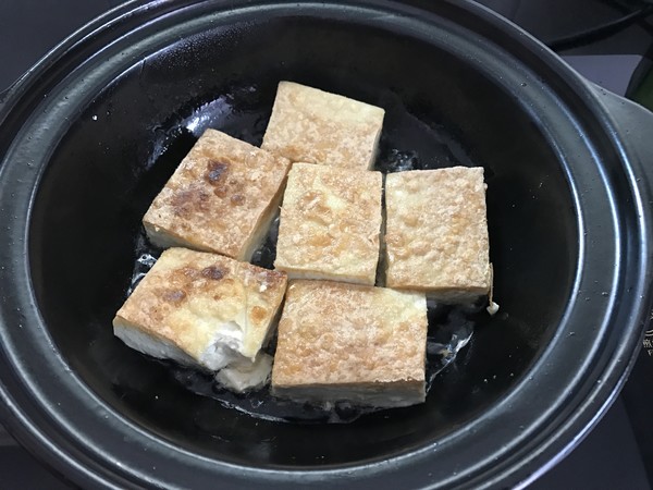 Tofu Stuffed Meat in Claypot recipe