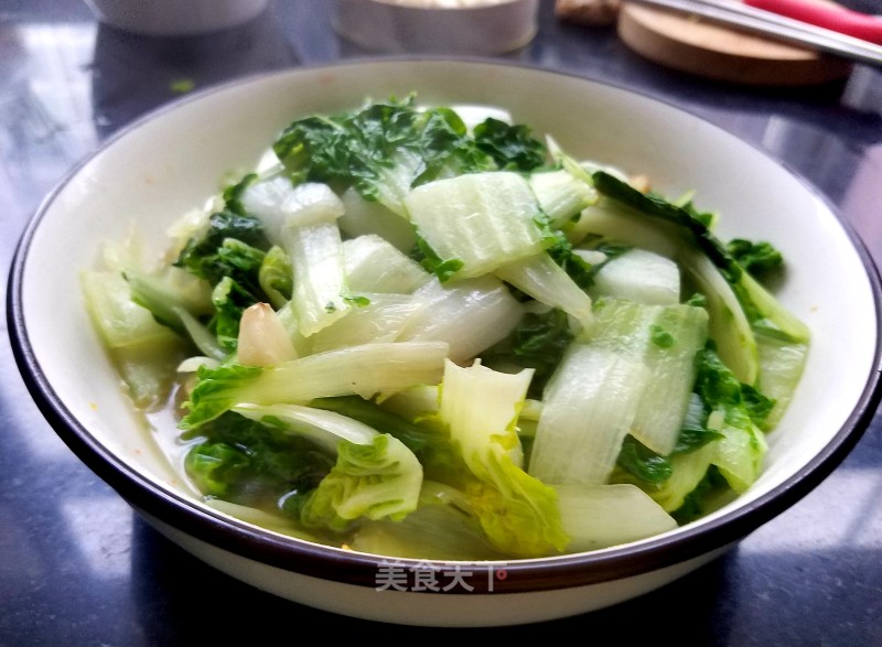 Stir-fried Yellow Cabbage