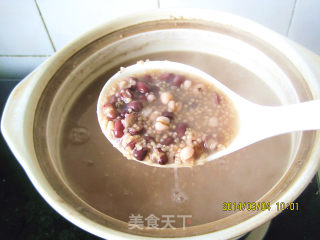 Dehumidification and Nourishing Spleen Porridge ------ Red Bean and Barley Porridge recipe
