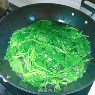 Sweet Potato Sprouts Mixed with Kimchi Water recipe