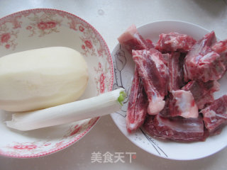 Autumn Tonic Soup---lotus Root Black Bean Pork Ribs Soup recipe