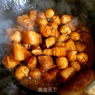 Braised Pork with Quail Eggs recipe