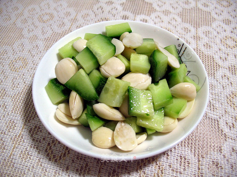 Cucumber Mixed with Almonds recipe