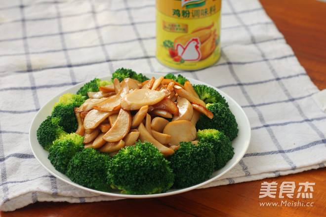 Pleurotus Eryngii with Broccoli recipe