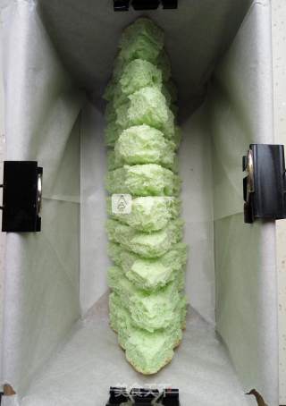 #aca烤明星大赛# Matcha Christmas Tree Toast Cake recipe