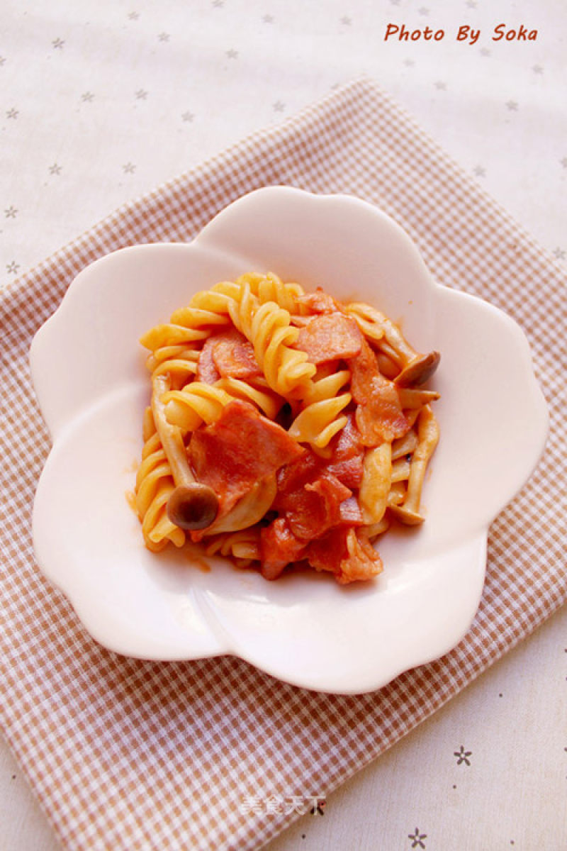 Pasta with Crab Mushroom and Bacon recipe