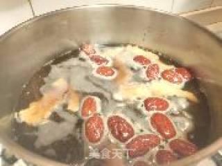Angelica Red Date and Blood Tonic Soup recipe