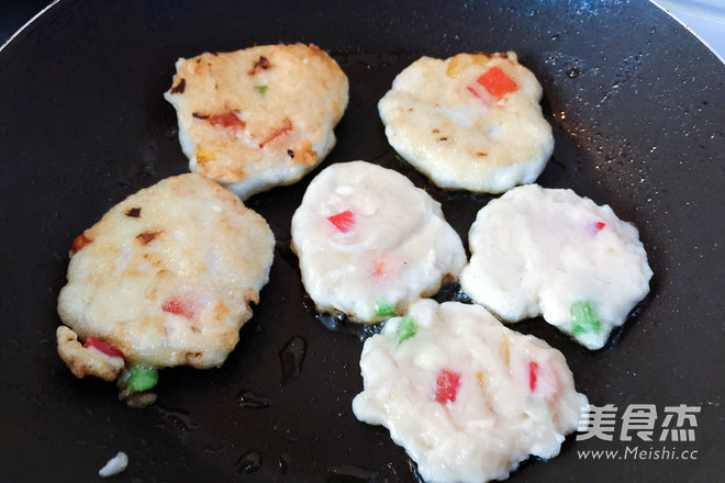 Three-color Lotus Root Fish Cake recipe