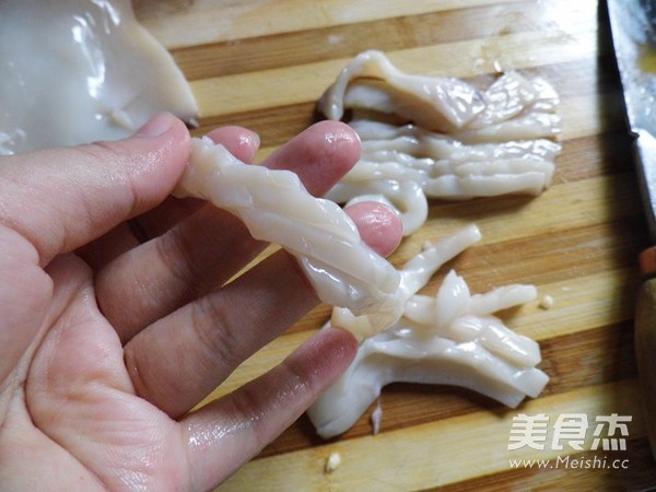 Sour and Spicy Stir Fried Squid recipe