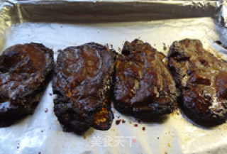 Grilled Pork Chop with Black Pepper and Oyster Sauce recipe