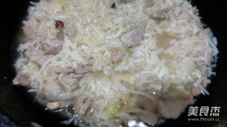 Stewed Pork with Sauerkraut Vermicelli recipe