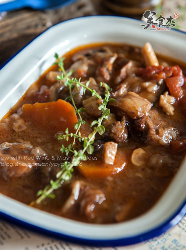 Red Wine Beef Stew with Mashed Potatoes recipe