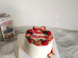 Small Fresh Strawberry Cake recipe