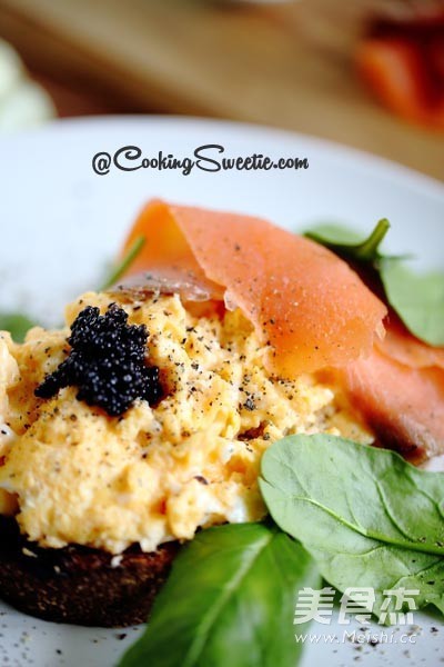 Scrambled Eggs with Smoked Salmon and Caviar recipe