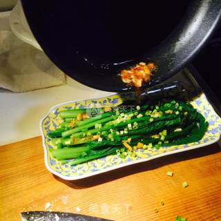 Oil-drenched Small Pine Cabbage recipe