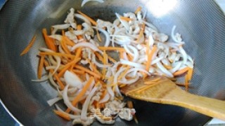 Fried Noodles with Vegetables and Pork recipe