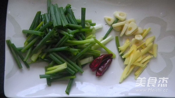 Fried Razor Clams with Green Onion and Ginger recipe