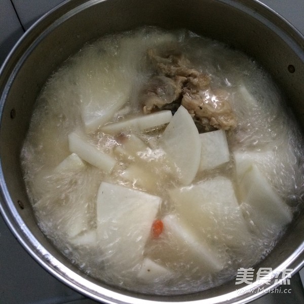 Radish Pork Ribs Soup recipe