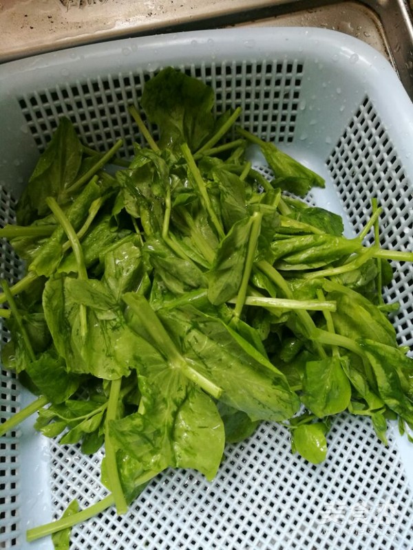 Snow Pea Sprouts in Soup recipe