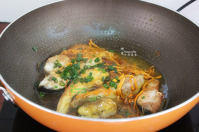 Stewed Fish with Cordyceps Flower recipe